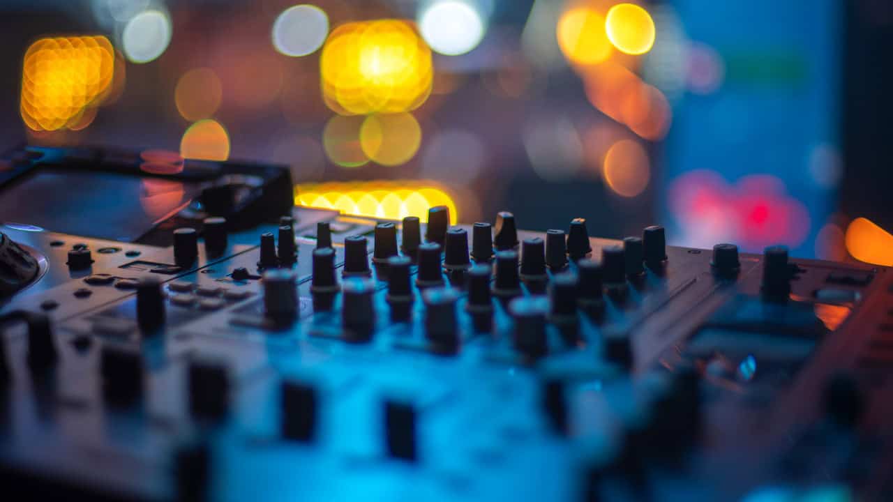 Tips for Perfect Audio Balance: Preventing Background Music from Overpowering Dialogue